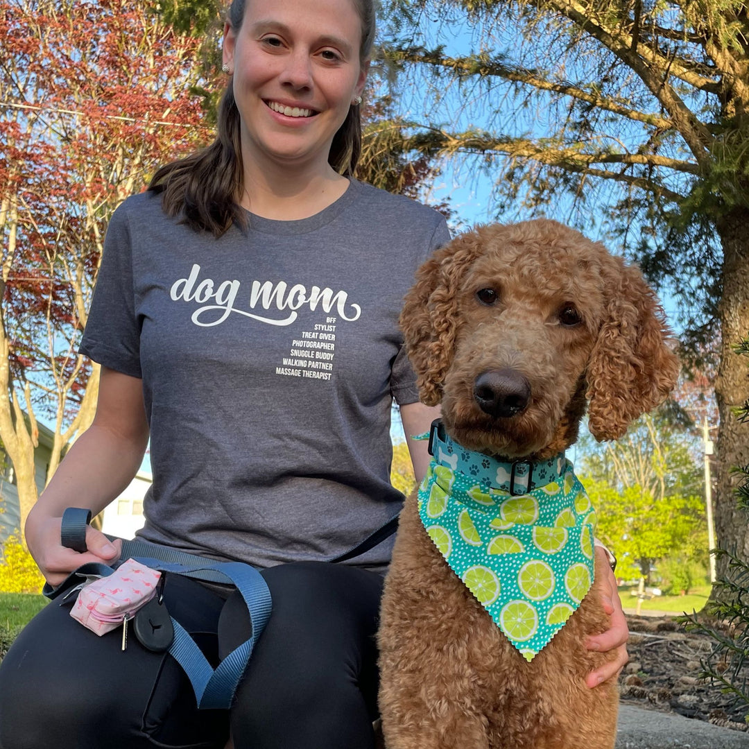 Dog Mom T-shirt - Luv the Paw